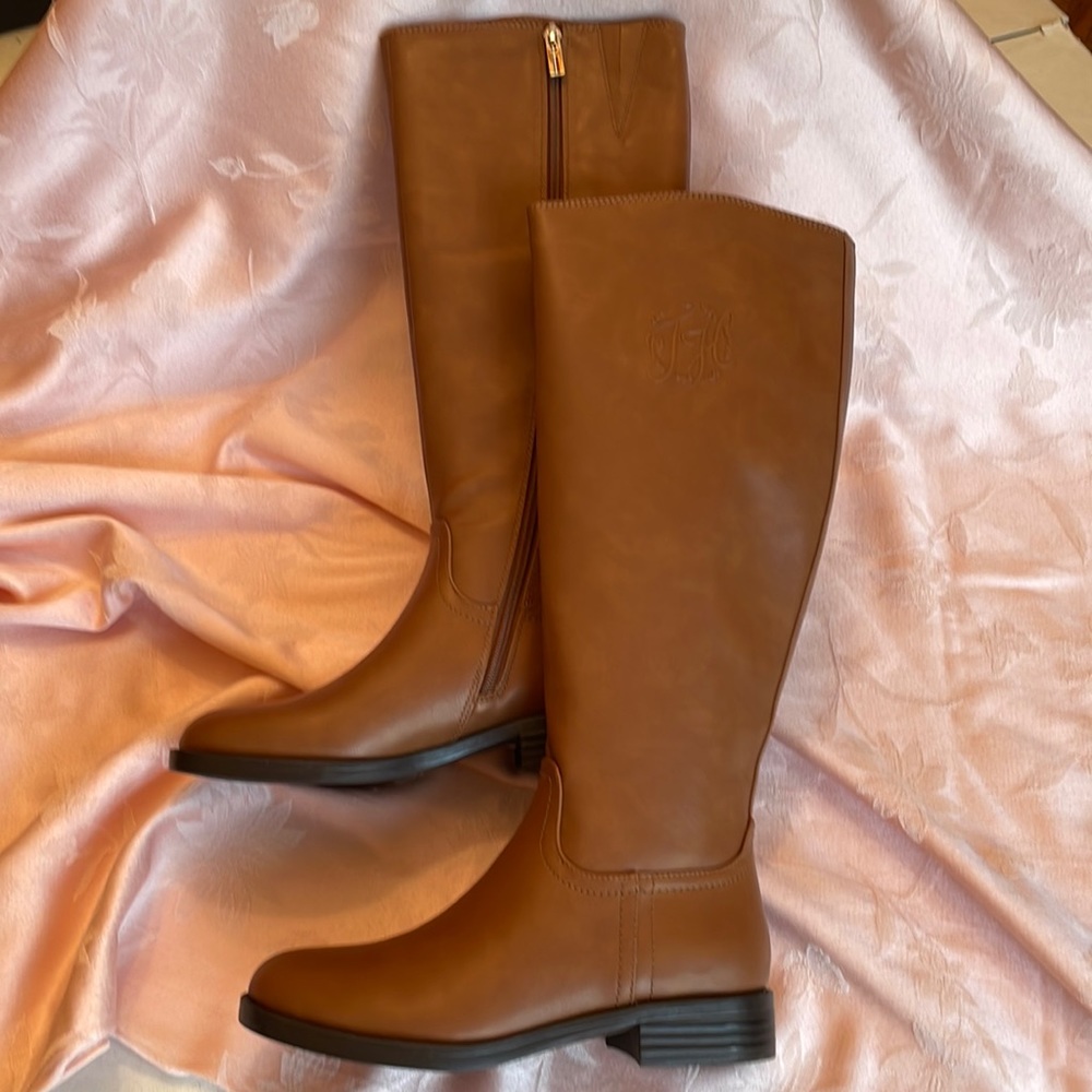NIB Tommy Hilfiger “Rydings” boots